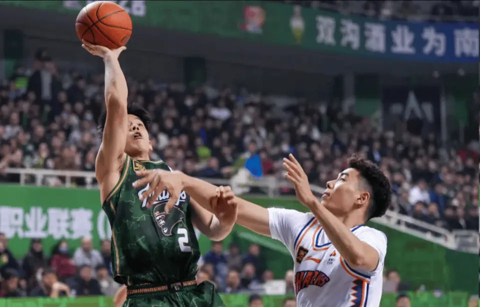 时该出手何, 美国教练整